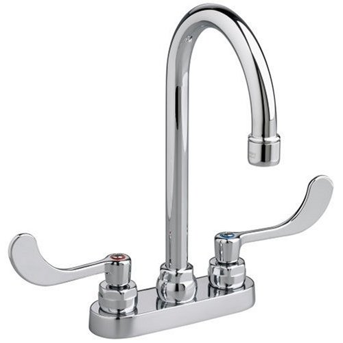 American Standard 7500.170.002 Monterrey Centerset Gooseneck Lavatory Faucet - Chrome